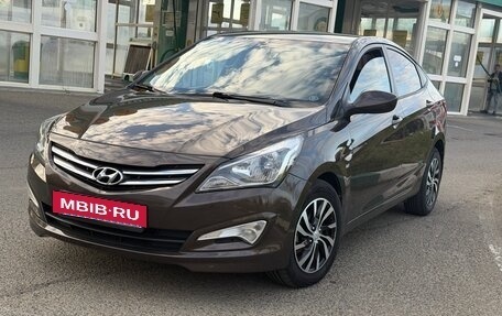 Hyundai Solaris II рестайлинг, 2015 год, 1 165 000 рублей, 13 фотография
