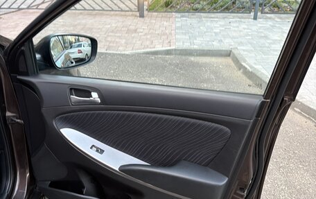 Hyundai Solaris II рестайлинг, 2015 год, 1 165 000 рублей, 19 фотография