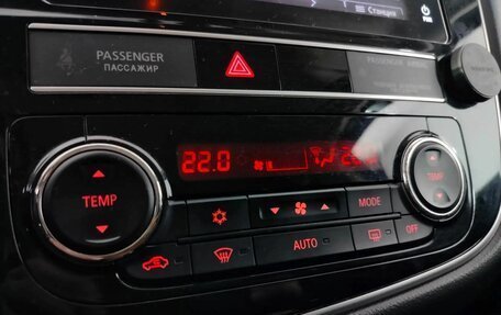 Mitsubishi Outlander III рестайлинг 3, 2019 год, 2 250 000 рублей, 16 фотография