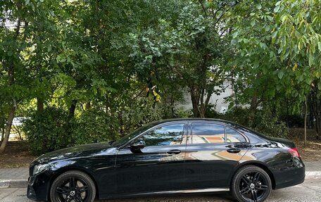 Mercedes-Benz E-Класс, 2019 год, 2 920 000 рублей, 4 фотография
