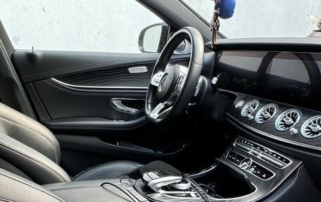 Mercedes-Benz E-Класс, 2019 год, 2 920 000 рублей, 14 фотография