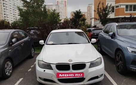 BMW 3 серия, 2010 год, 670 000 рублей, 2 фотография