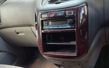 Nissan Elgrand I, 1999 год, 399 999 рублей, 17 фотография
