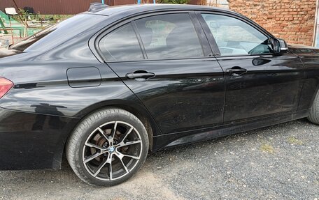 BMW 3 серия, 2017 год, 2 400 000 рублей, 4 фотография