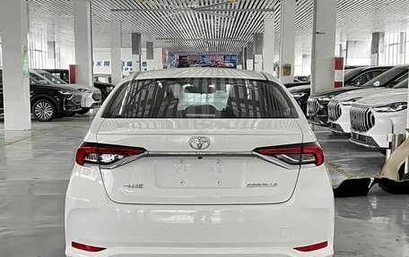 Toyota Corolla, 2021 год, 1 200 000 рублей, 5 фотография