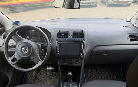 Volkswagen Polo VI (EU Market), 2012 год, 820 000 рублей, 10 фотография
