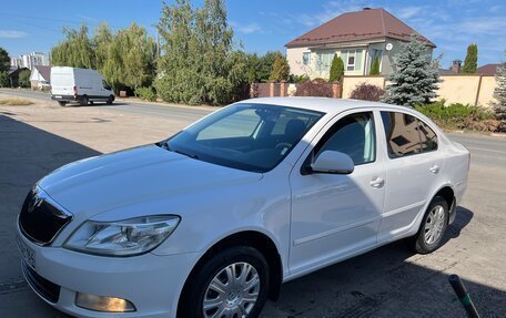 Skoda Octavia, 2012 год, 695 000 рублей, 2 фотография