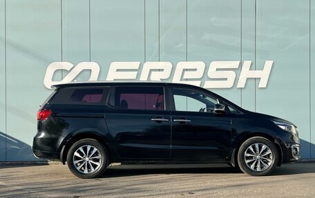 KIA Carnival III, 2017 год, 2 290 000 рублей, 5 фотография