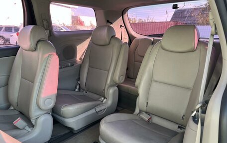 KIA Carnival III, 2017 год, 2 290 000 рублей, 10 фотография