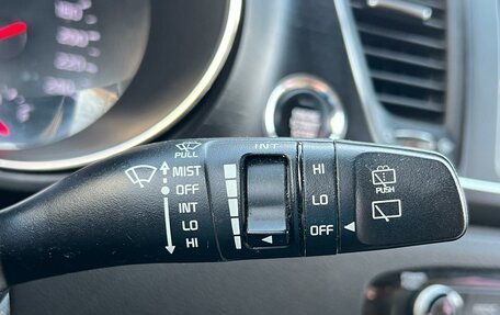 KIA Carnival III, 2017 год, 2 290 000 рублей, 21 фотография