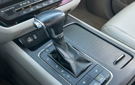 KIA Carnival III, 2017 год, 2 290 000 рублей, 14 фотография