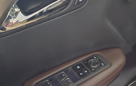 Lexus RX IV рестайлинг, 2022 год, 6 490 000 рублей, 9 фотография