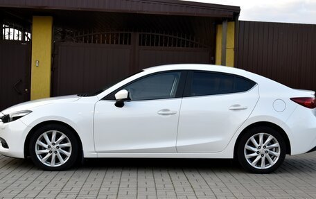 Mazda 3, 2018 год, 1 995 000 рублей, 2 фотография