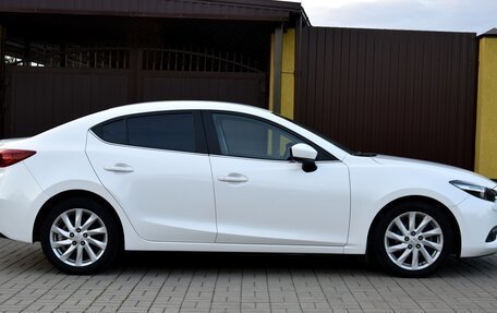 Mazda 3, 2018 год, 1 995 000 рублей, 8 фотография