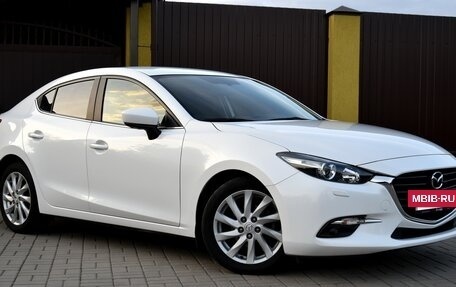 Mazda 3, 2018 год, 1 995 000 рублей, 9 фотография
