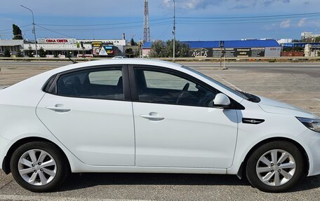 KIA Rio III рестайлинг, 2016 год, 1 090 000 рублей, 2 фотография