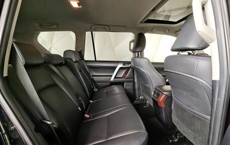 Toyota Land Cruiser Prado 150 рестайлинг 2, 2016 год, 3 350 000 рублей, 16 фотография