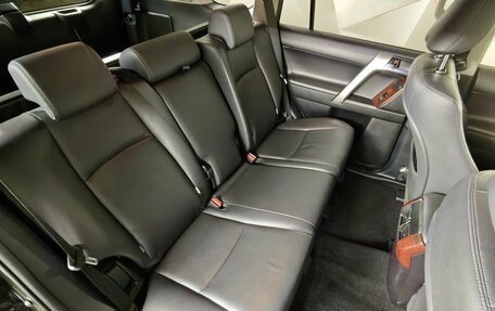 Toyota Land Cruiser Prado 150 рестайлинг 2, 2016 год, 3 350 000 рублей, 17 фотография