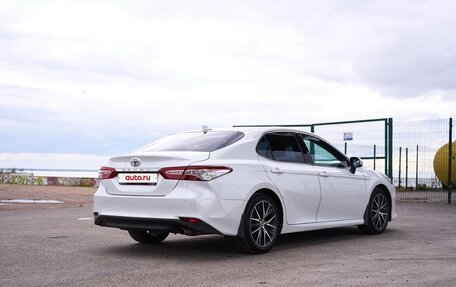 Toyota Camry, 2021 год, 3 150 000 рублей, 4 фотография