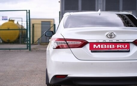 Toyota Camry, 2021 год, 3 150 000 рублей, 7 фотография