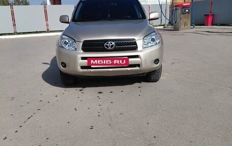 Toyota RAV4, 2007 год, 1 100 000 рублей, 2 фотография