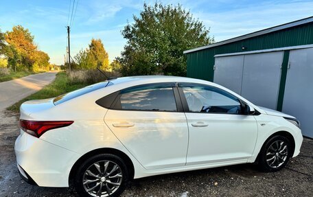 Hyundai Solaris II рестайлинг, 2019 год, 1 400 000 рублей, 2 фотография