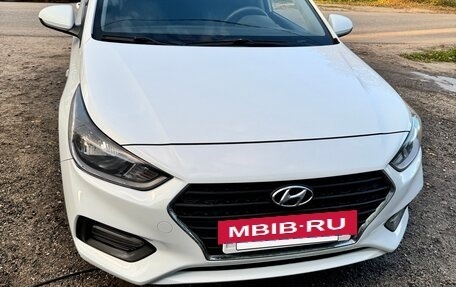 Hyundai Solaris II рестайлинг, 2019 год, 1 400 000 рублей, 4 фотография