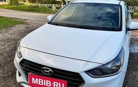 Hyundai Solaris II рестайлинг, 2019 год, 1 400 000 рублей, 5 фотография