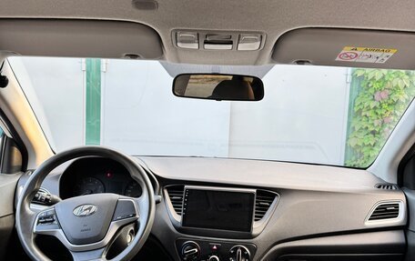 Hyundai Solaris II рестайлинг, 2019 год, 1 400 000 рублей, 12 фотография