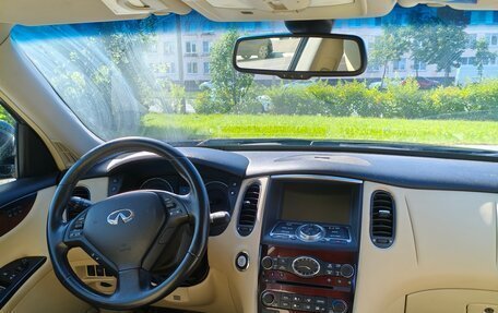 Infiniti QX50 I рестайлинг, 2017 год, 1 850 000 рублей, 12 фотография