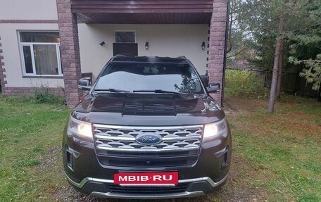 Ford Explorer VI, 2018 год, 3 350 000 рублей, 3 фотография