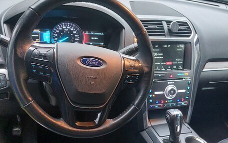 Ford Explorer VI, 2018 год, 3 350 000 рублей, 17 фотография