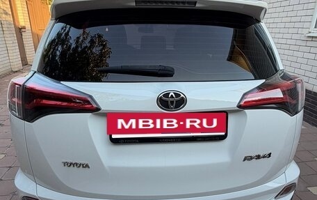 Toyota RAV4, 2017 год, 2 202 000 рублей, 5 фотография
