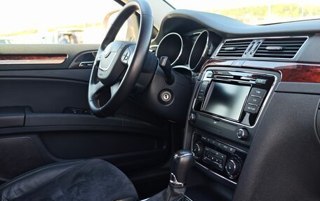 Skoda Superb III рестайлинг, 2012 год, 1 300 000 рублей, 14 фотография