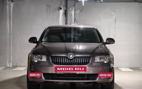 Skoda Superb III рестайлинг, 2012 год, 1 300 000 рублей, 2 фотография