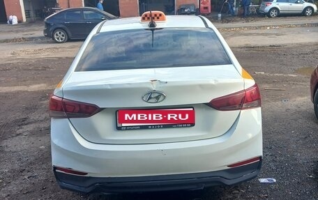 Hyundai Solaris II рестайлинг, 2018 год, 630 000 рублей, 5 фотография