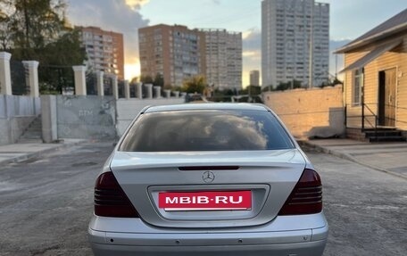 Mercedes-Benz C-Класс, 2004 год, 475 000 рублей, 6 фотография