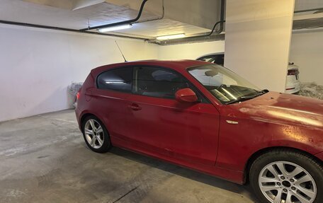 BMW 1 серия, 2011 год, 750 000 рублей, 6 фотография
