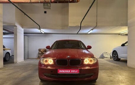 BMW 1 серия, 2011 год, 750 000 рублей, 1 фотография