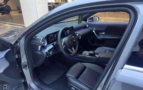 Mercedes-Benz A-Класс, 2023 год, 1 700 000 рублей, 10 фотография