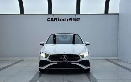 Mercedes-Benz A-Класс, 2023 год, 1 600 000 рублей, 1 фотография