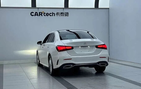 Mercedes-Benz A-Класс, 2023 год, 1 600 000 рублей, 4 фотография