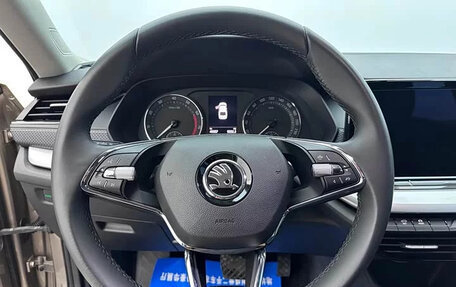 Skoda Octavia IV, 2023 год, 1 790 000 рублей, 10 фотография