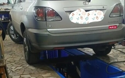 Toyota Harrier, 2001 год, 975 000 рублей, 1 фотография