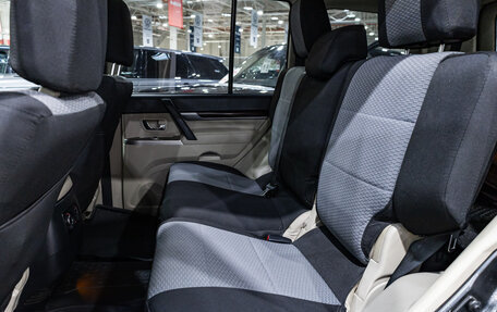 Mitsubishi Pajero IV, 2017 год, 3 500 000 рублей, 19 фотография