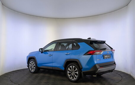 Toyota RAV4, 2019 год, 3 190 000 рублей, 7 фотография