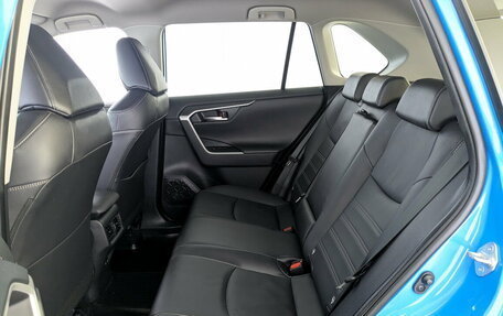 Toyota RAV4, 2019 год, 3 190 000 рублей, 10 фотография