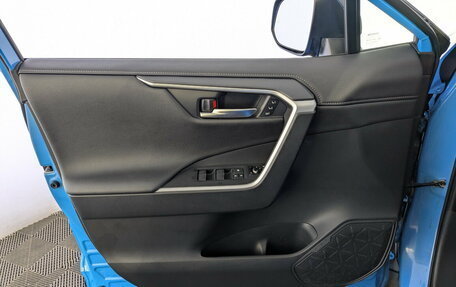 Toyota RAV4, 2019 год, 3 190 000 рублей, 17 фотография