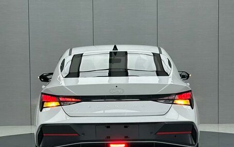 Hyundai Elantra, 2023 год, 1 140 000 рублей, 6 фотография