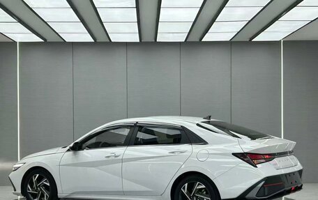 Hyundai Elantra, 2023 год, 1 140 000 рублей, 5 фотография